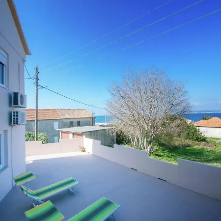 Spacious With Terrace In Banj