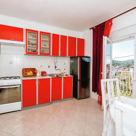 Apartman Spacious With Terrace In *